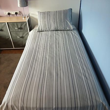 Twin Room In Prescot Homestay Eksteriør bilde